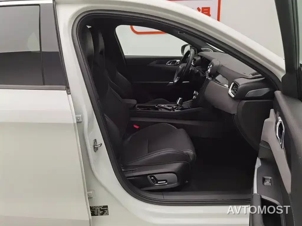 Lynk & Co 03 New Energy 2021 1.5T PHEV Pro — фото 21