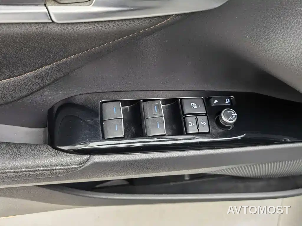 Toyota Camry 2021 Hybrid 2.5HGVP Leading Edition — фото 7