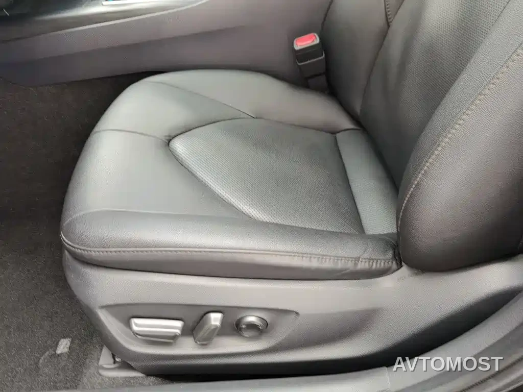 Toyota Camry 2021 Hybrid 2.5HGVP Leading Edition — фото 16