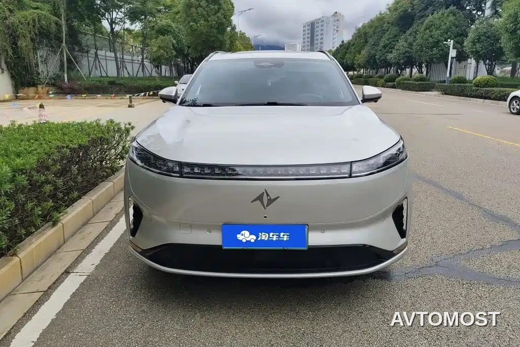 Dongfeng Yipai eπ008 2024 210Max Range Extender 6-Seater — фото 2