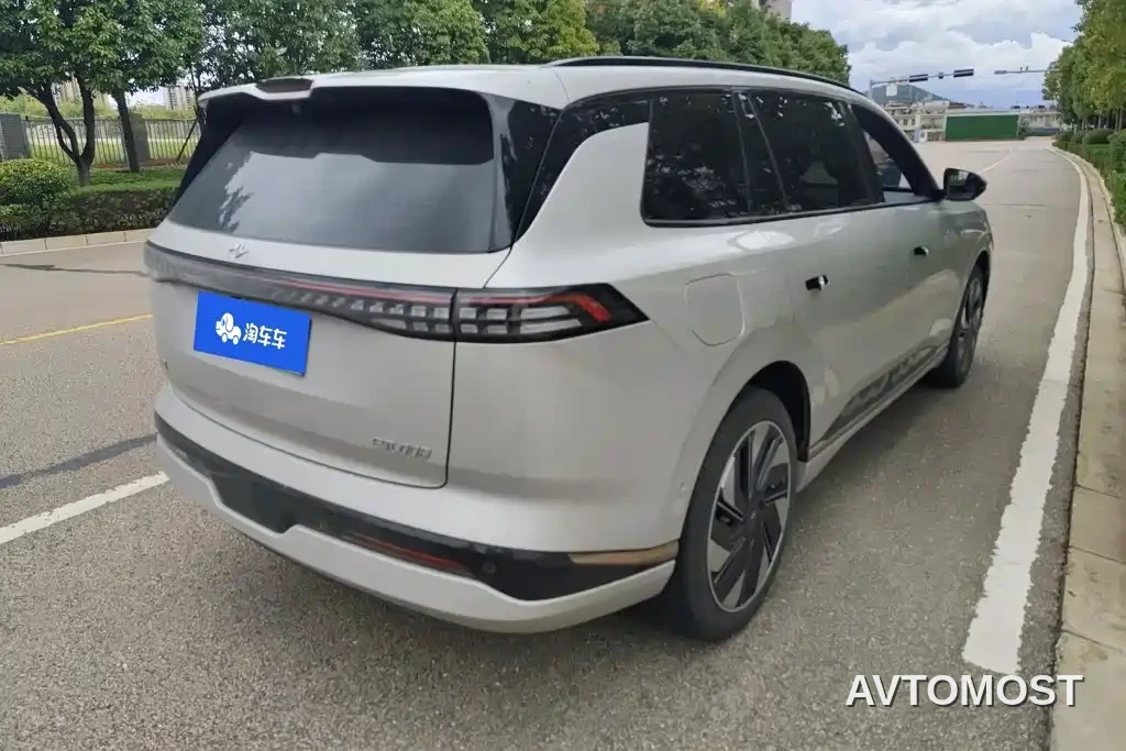 Dongfeng Yipai eπ008 2024 210Max Range Extender 6-Seater — фото 3