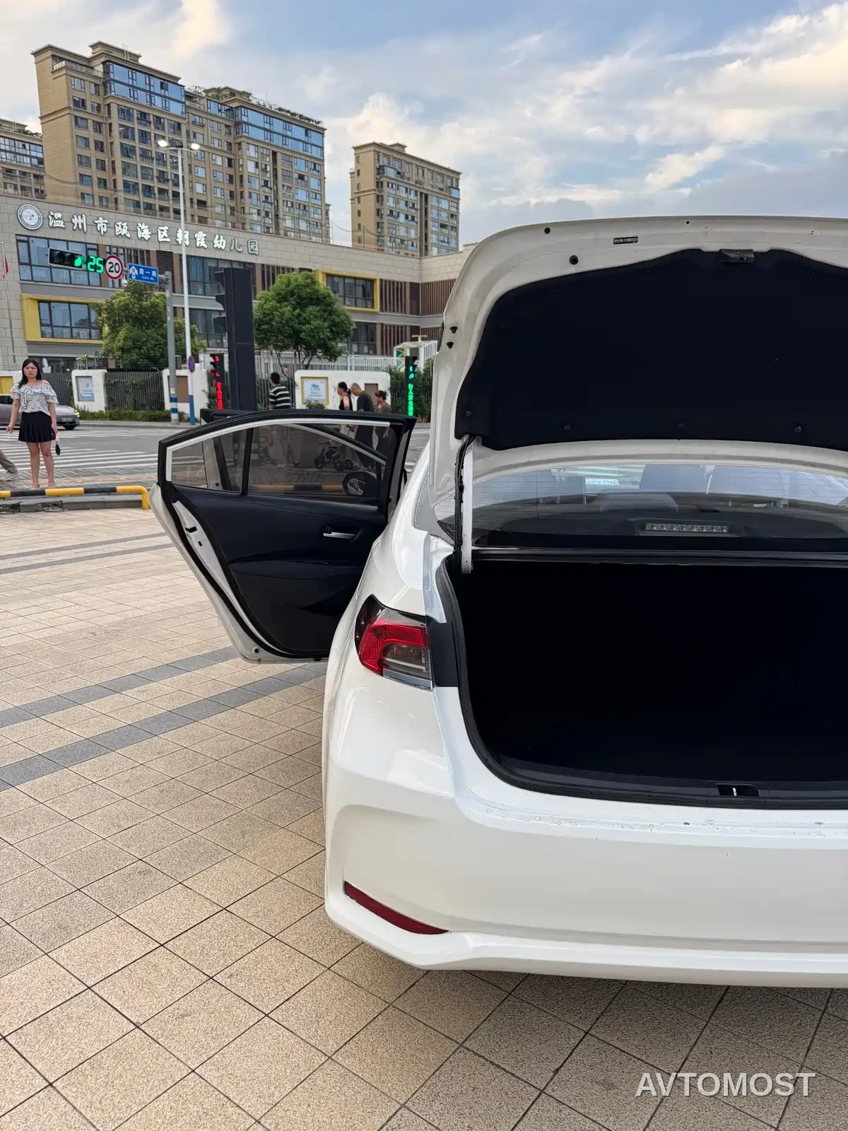 Toyota Corolla 2021 TNGA 1.5L CVT Elite Edition — фото 13