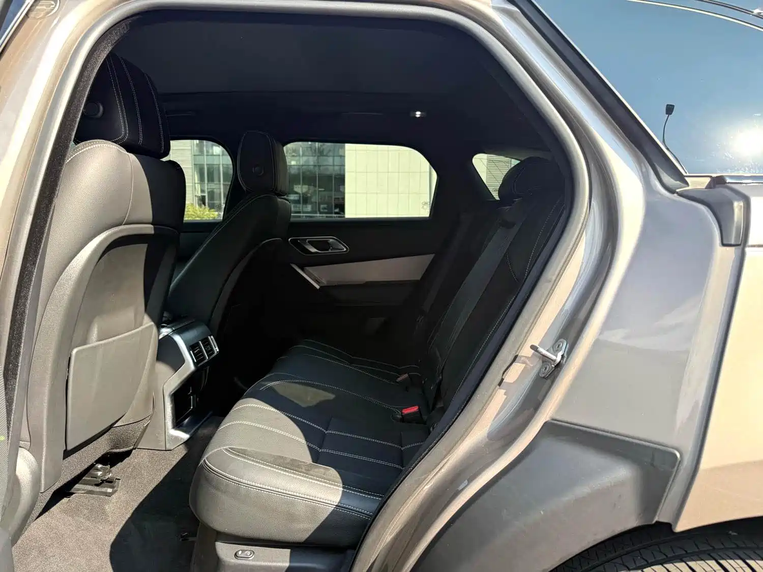Land Rover Range Rover Velar 2021 P250 — фото 8