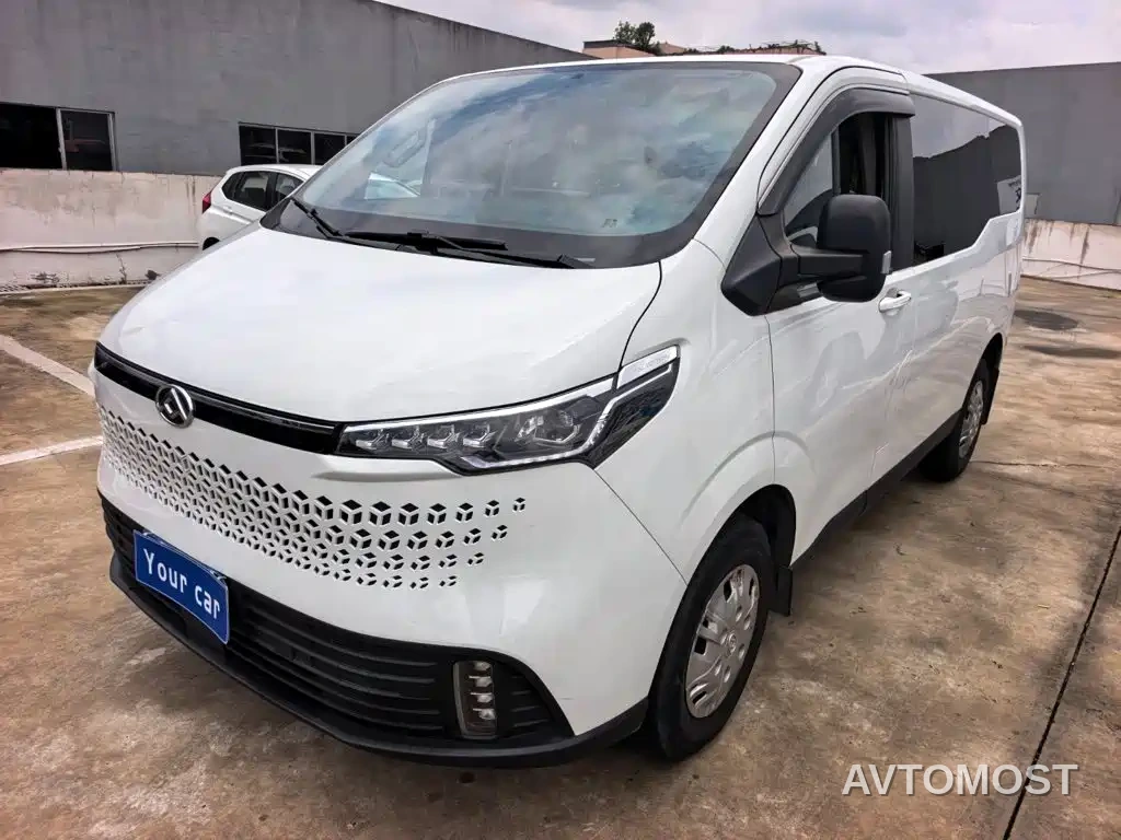 SAIC Maxus Xintu V70 2023 Model 2.0T Elite Manual Short Wheelbase Low Roof 5/6 Seats (125Ps) — фото 1