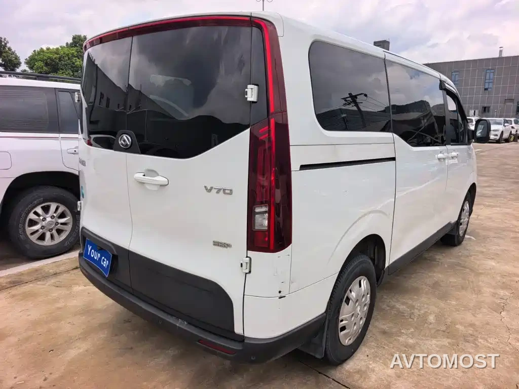 SAIC Maxus Xintu V70 2023 Model 2.0T Elite Manual Short Wheelbase Low Roof 5/6 Seats (125Ps) — фото 6