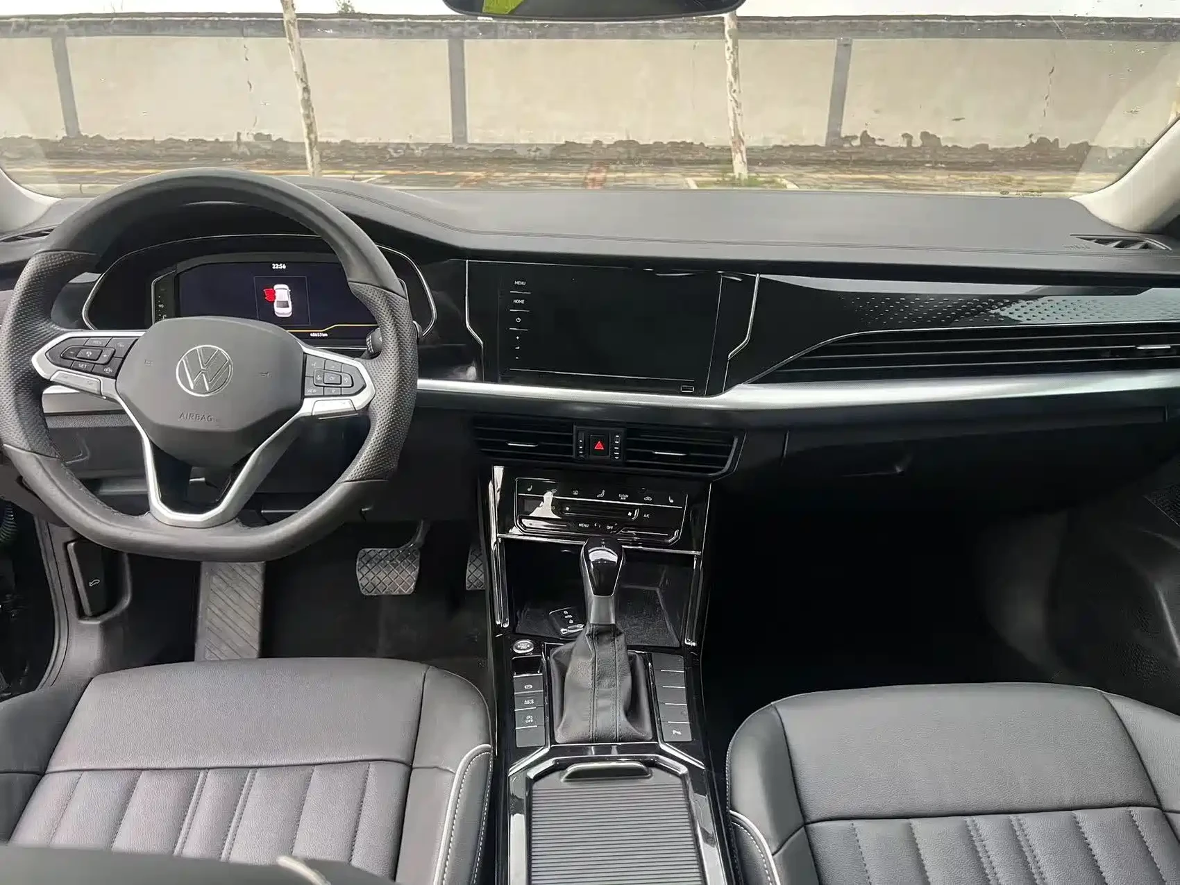 Volkswagen Passat 2022 330TSI Elite Edition — фото 5