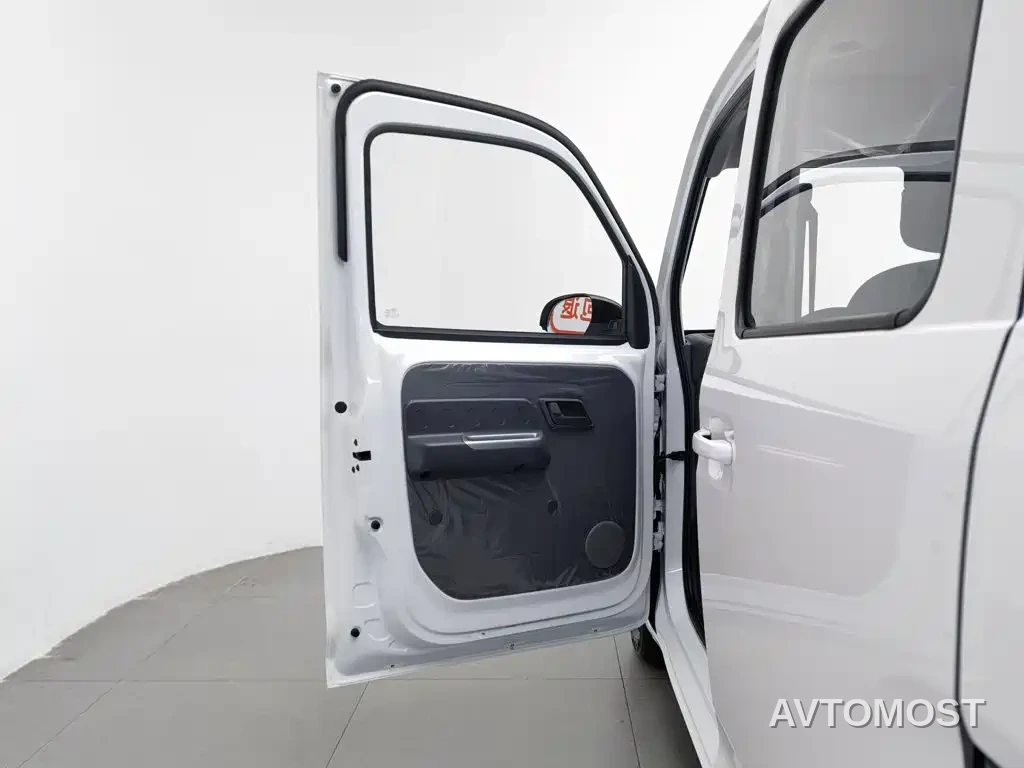 Wuling Zhiguang NEV 2025 Standard Version — фото 7