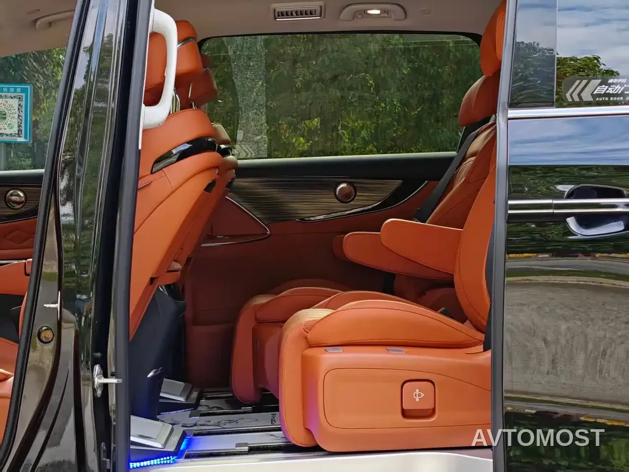 Dongfeng Fengxing Starlight V9 2024 1.5TD 200km Chinese Knot Series Exclusive — фото 15