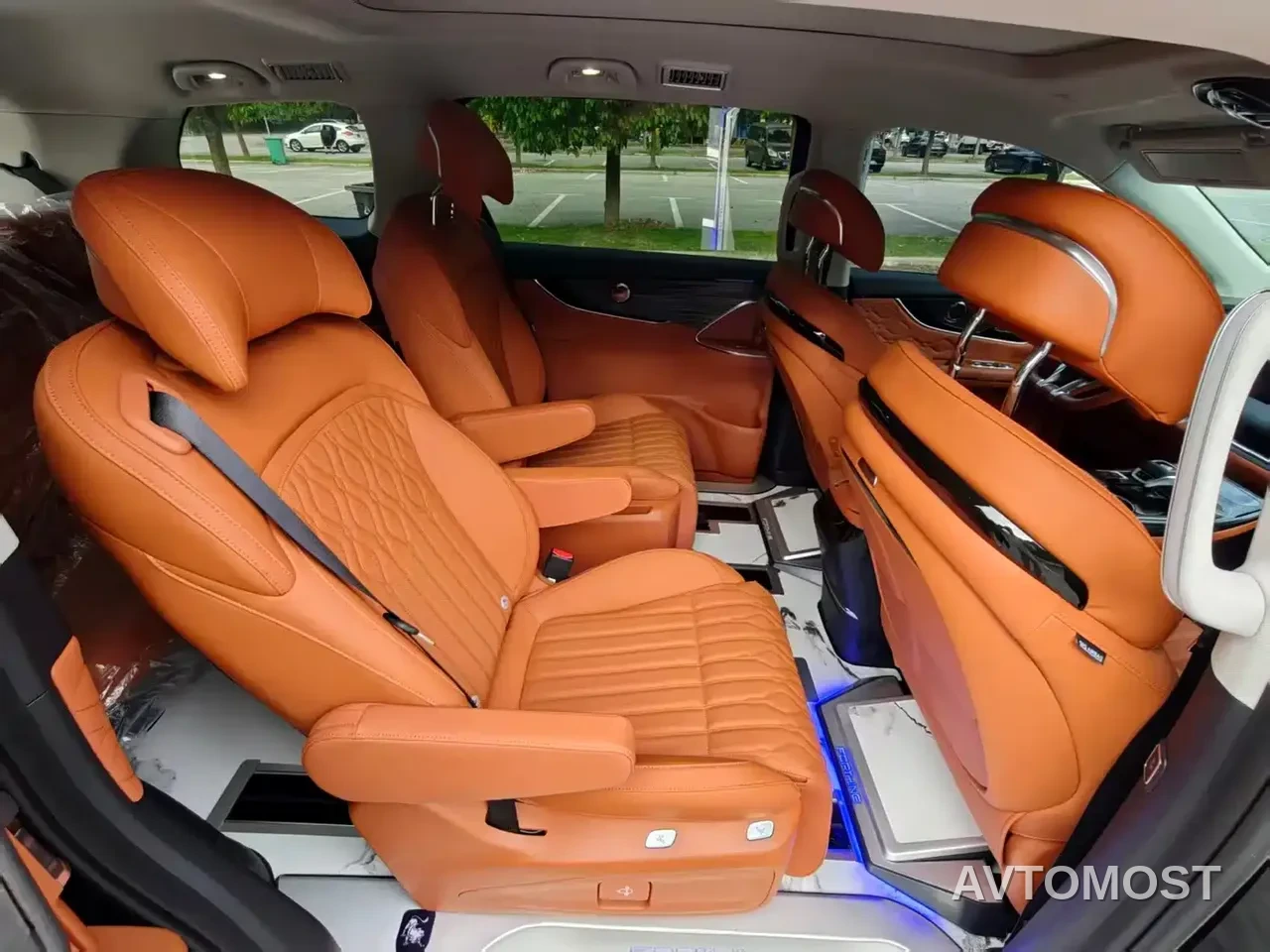 Dongfeng Fengxing Starlight V9 2024 1.5TD 200km Chinese Knot Series Exclusive — фото 18