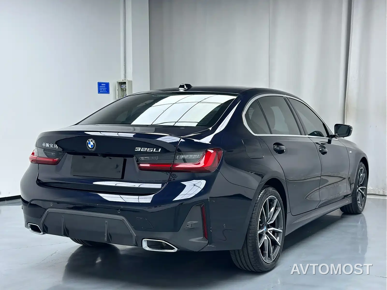 BMW 3 Series 2024 325Li M Sport Package — фото 9