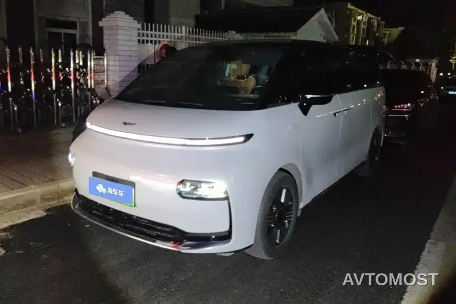 Geely Galaxy Yizhen L380 2024 140kWh 6-Seater AWD Ultra