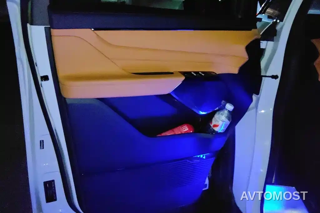 Geely Galaxy Yizhen L380 2024 140kWh 6-Seater AWD Ultra — фото 7