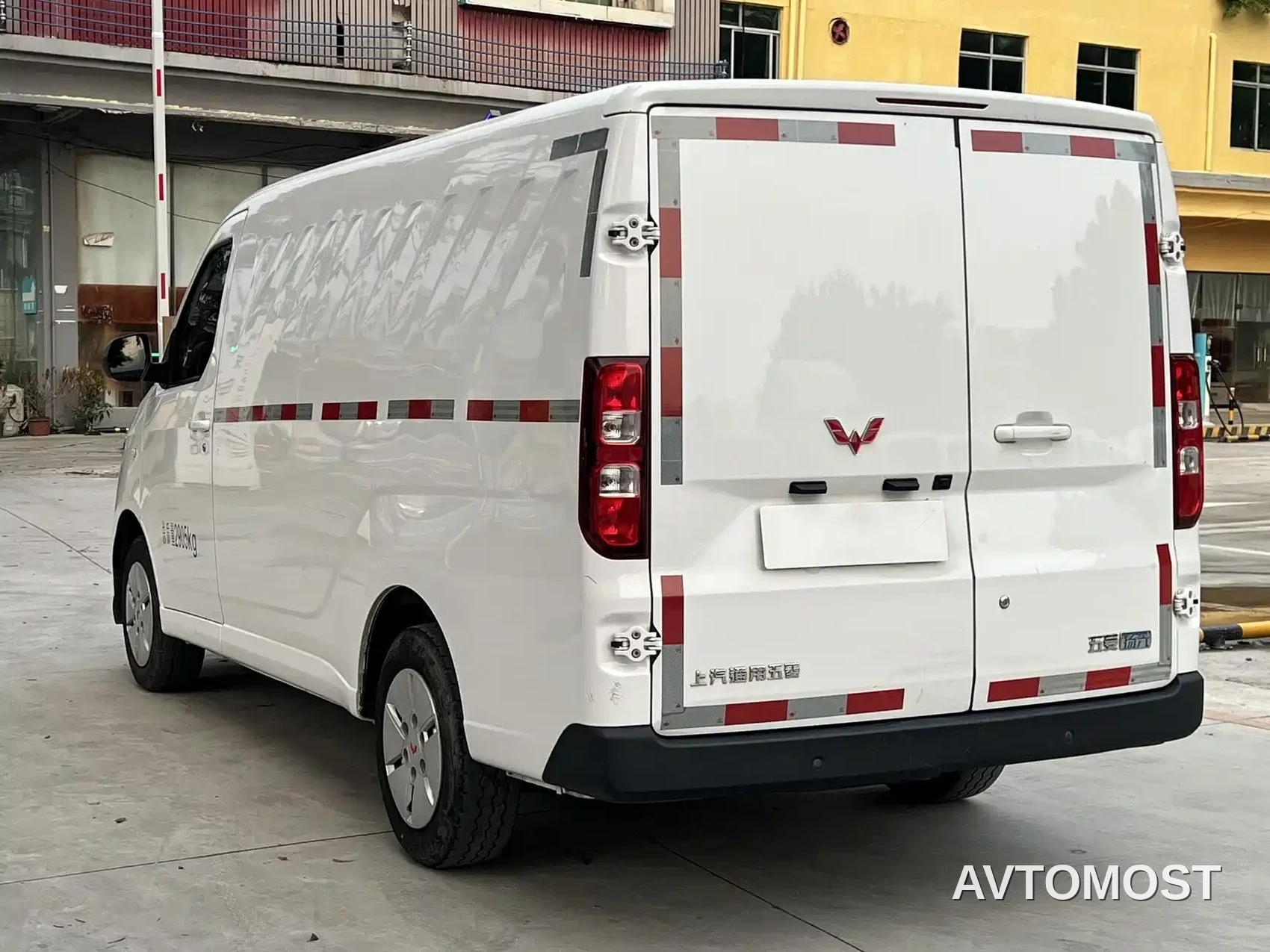 Wuling Yangguang 2024 300km Practical Sealed Window Edition 75kW — фото 5