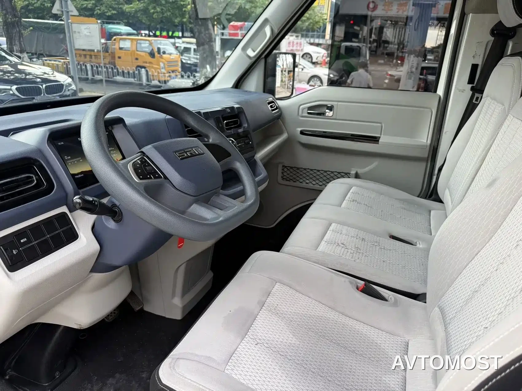 SRM Xinyuan E3L 2025 Ningde 41.86Kwh 305KM Practical Passenger Vehicle — фото 2