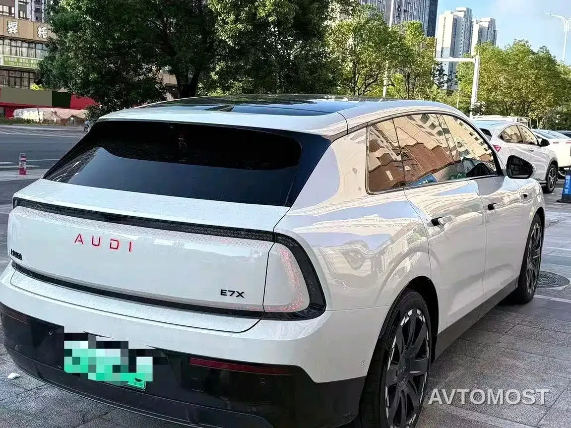 Audi E7X 2026 4WD Base Model — фото 8