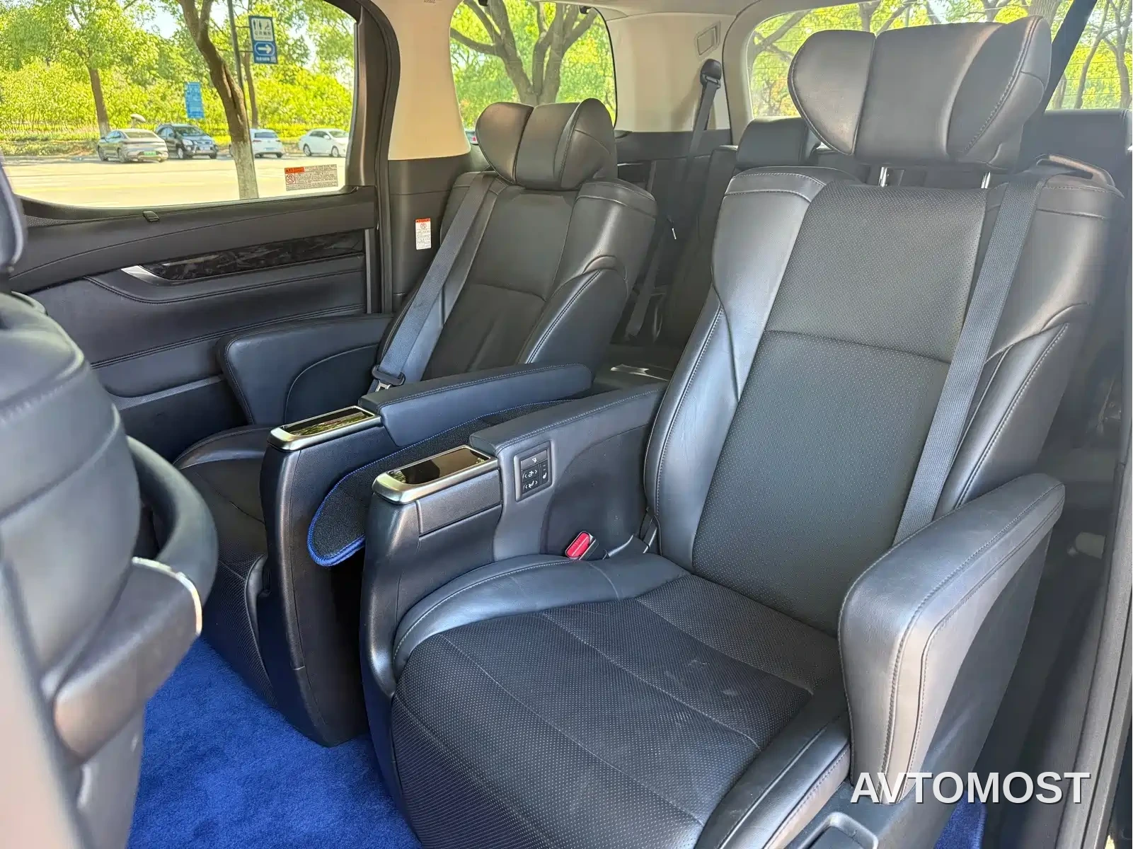 Toyota Vellfire 2020 Twin Engine 2.5L HV Luxury Edition — фото 10