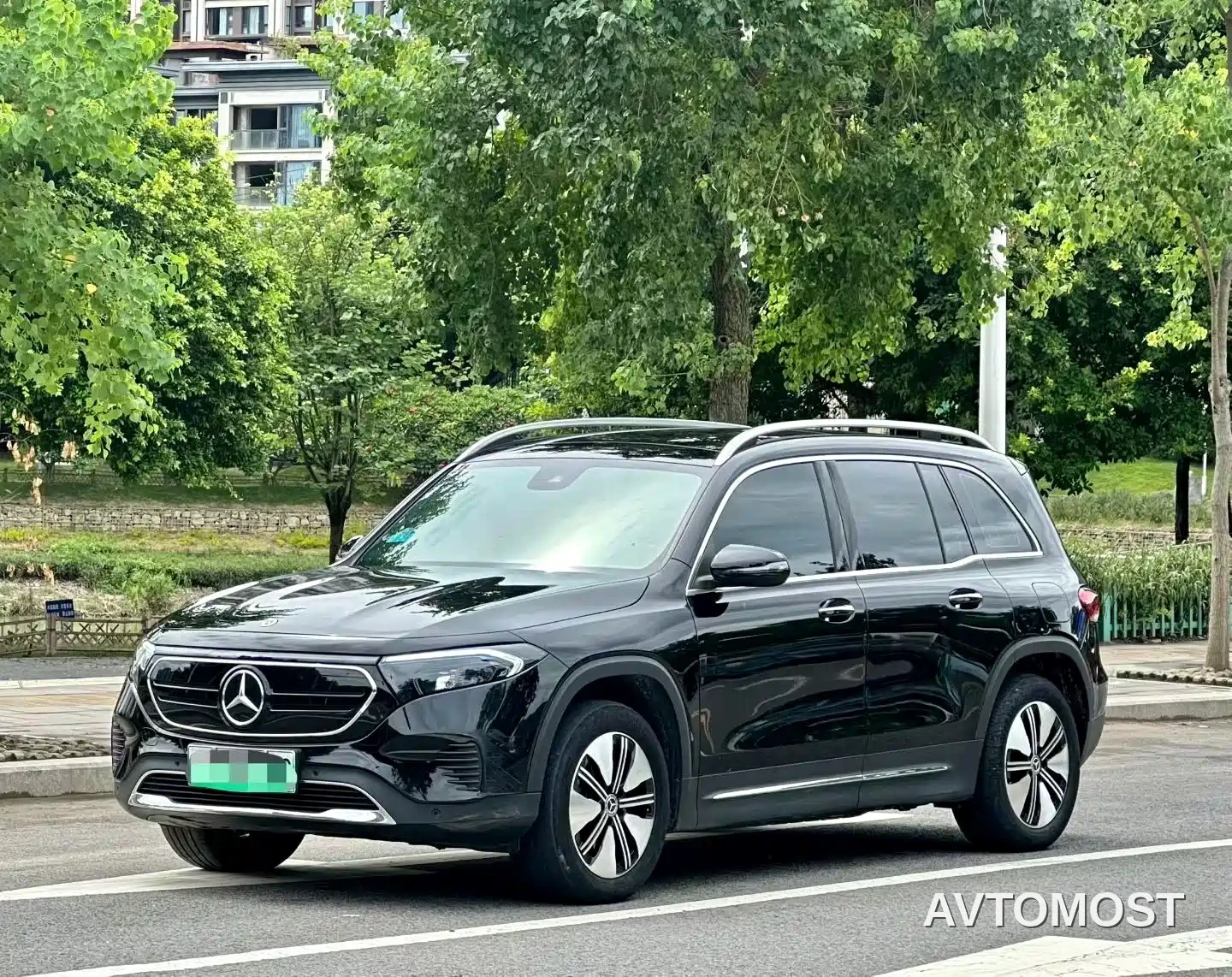 Mercedes-Benz EQB 2022 EQB 260 — фото 1