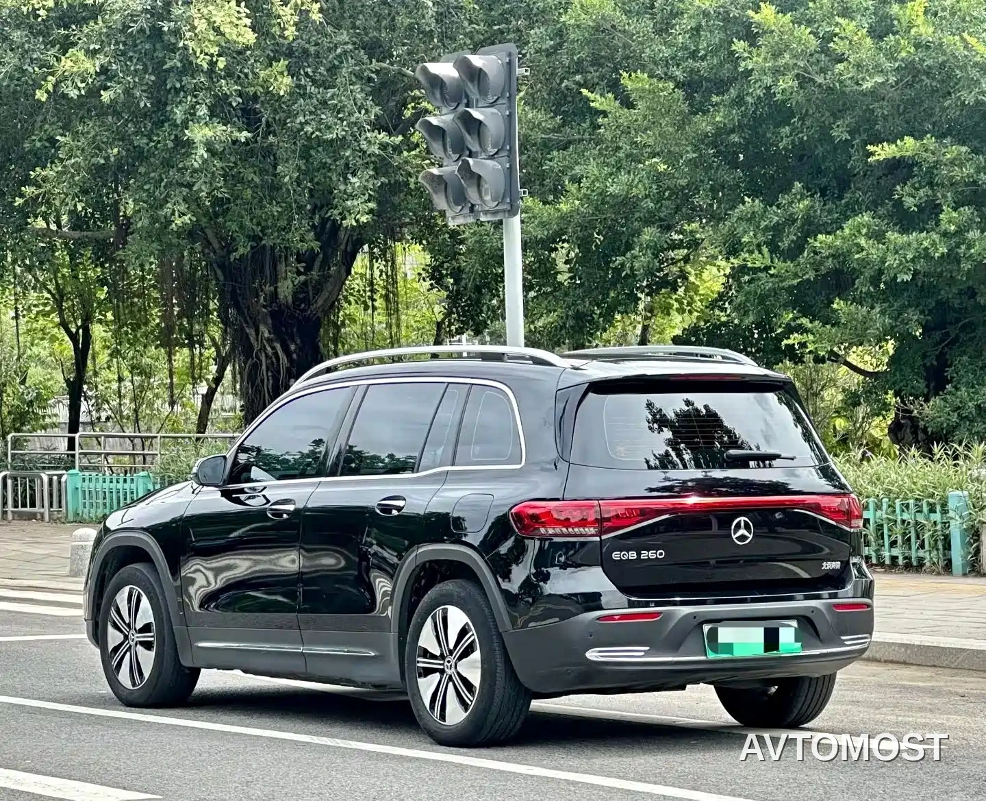 Mercedes-Benz EQB 2022 EQB 260 — фото 4