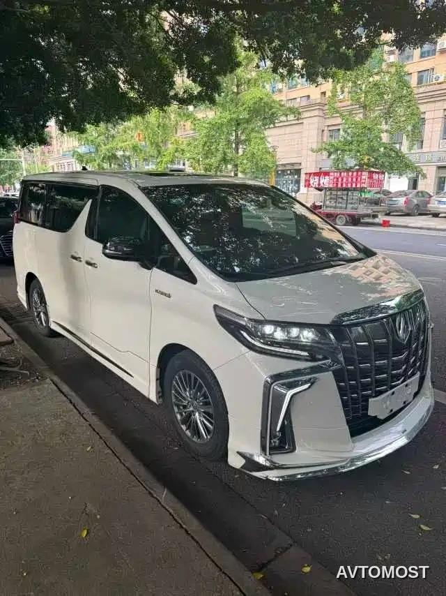 Toyota Alphard 2021 Hybrid 2.5L Luxury — фото 3