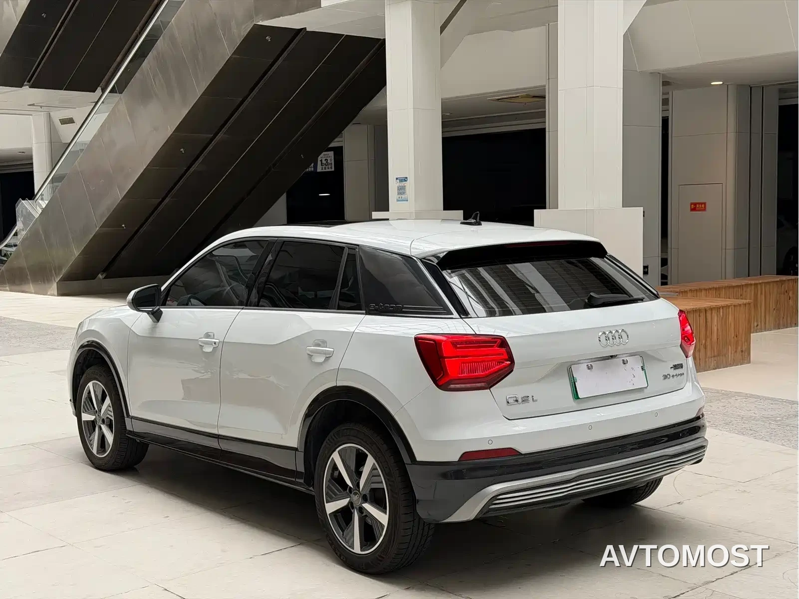 Audi Q2L e-tron 2019 Q2L e-tron Pure Electric Smart Enjoyment — фото 4