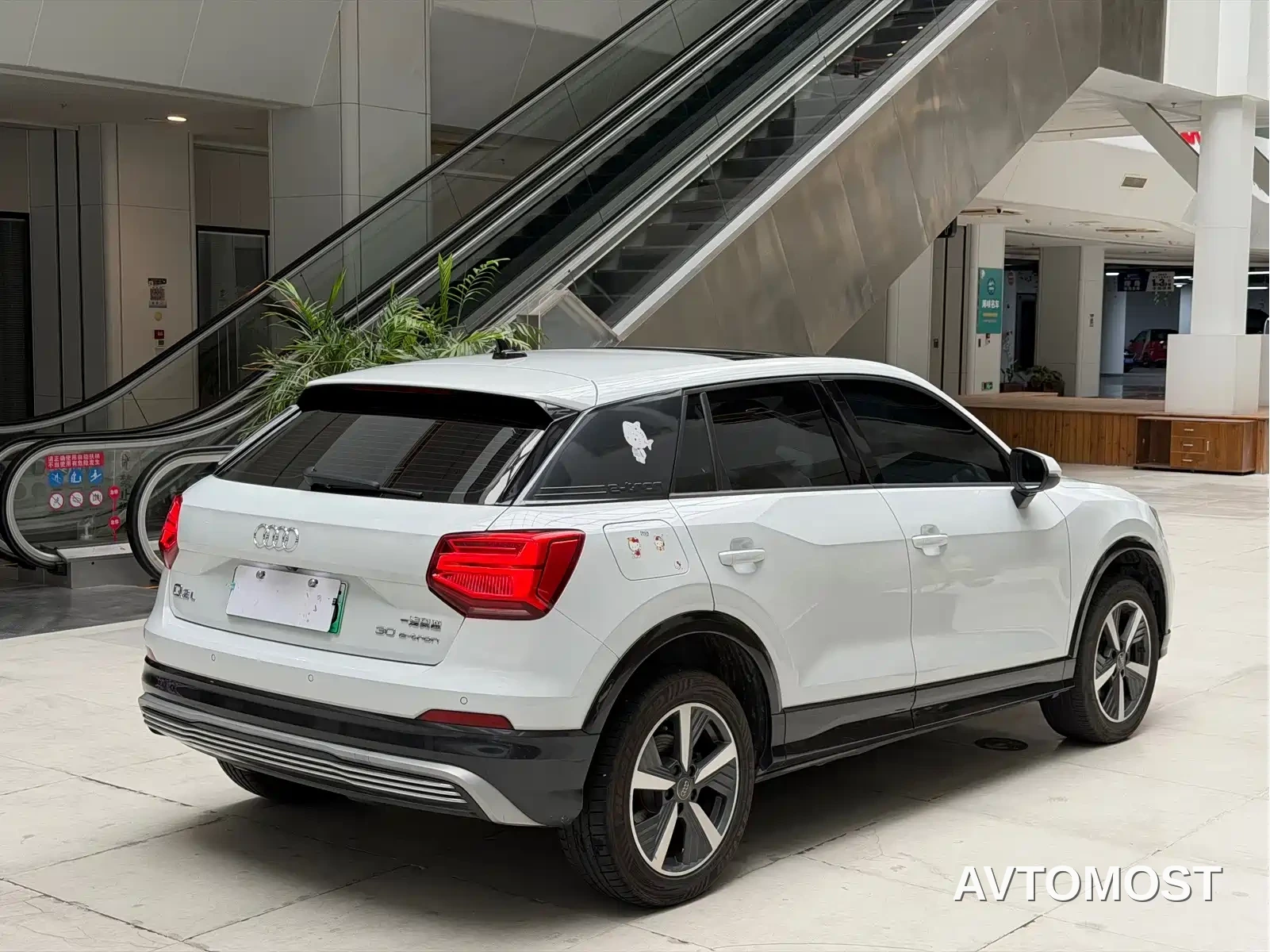 Audi Q2L e-tron 2019 Q2L e-tron Pure Electric Smart Enjoyment — фото 6