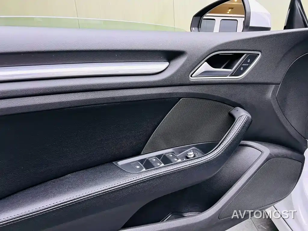 Audi A3 (Import) 2017 Cabriolet 40 TFSI — фото 11
