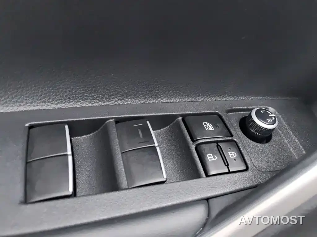 Toyota Frontlander 2023 2.0L Smart Hybrid Dual Engine Luxury Edition — фото 7