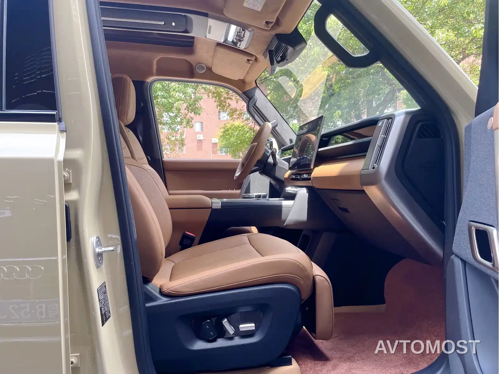 iCAR V27 2026 200KM AWD Falcon 500 — фото 14