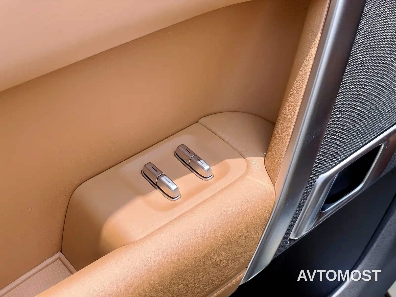 iCAR V27 2026 200KM AWD Falcon 500 — фото 33