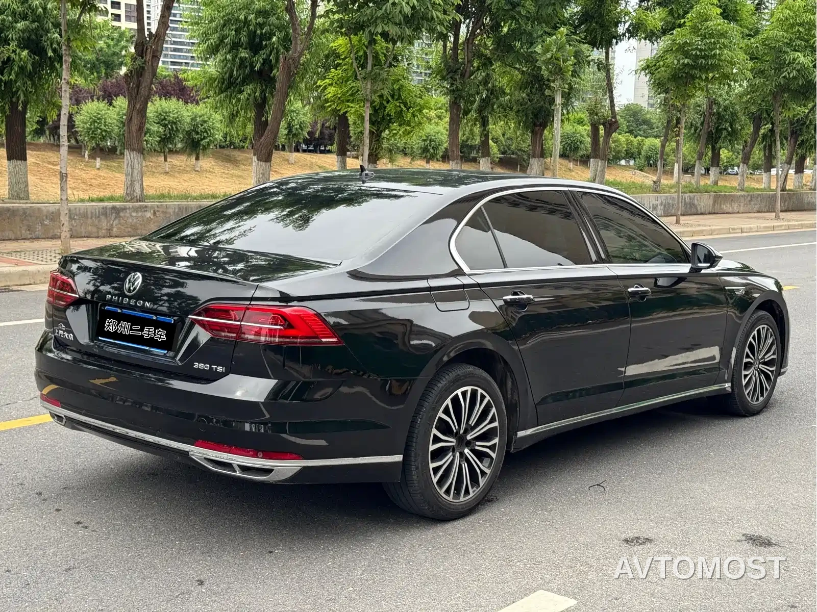 Volkswagen Phideon 2021 380TSI Luxury Edition — фото 7