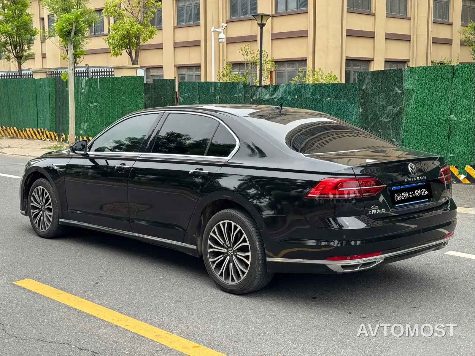 Volkswagen Phideon 2021 380TSI Luxury Edition — фото 9