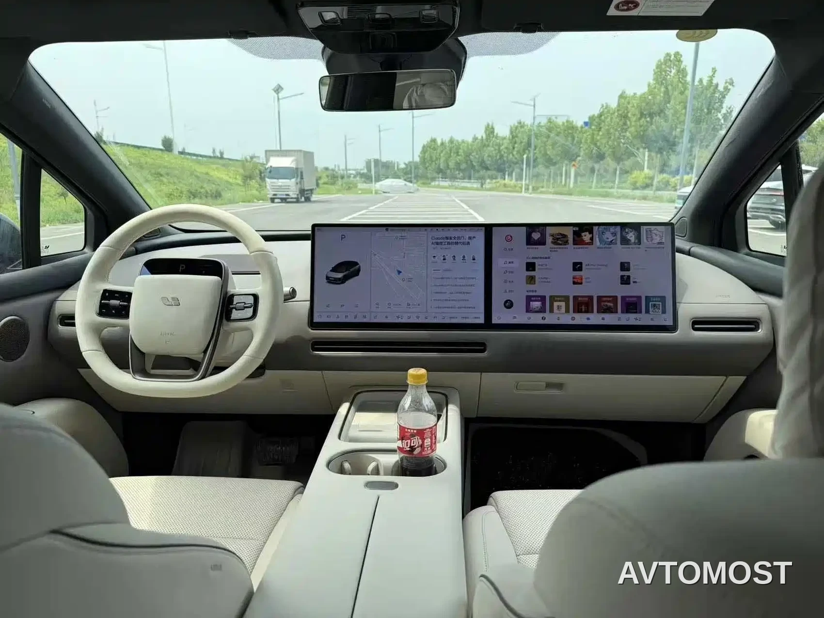 Li Auto i6 2025 4WD Base Model — фото 4