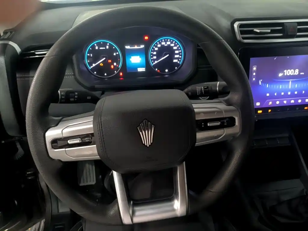 Jiangling Dadao 2023 All-rounder 2.3T Diesel Manual 2WD Long Wheelbase Comfort Edition — фото 10
