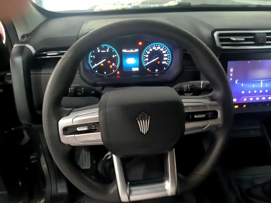 Jiangling Dadao 2023 All-rounder 2.3T Diesel Manual 2WD Long Wheelbase Comfort Edition — фото 11