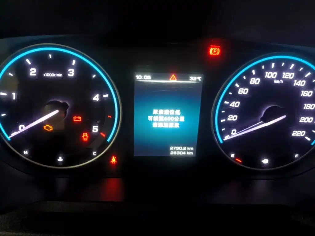 Jiangling Dadao 2023 All-rounder 2.3T Diesel Manual 2WD Long Wheelbase Comfort Edition — фото 12
