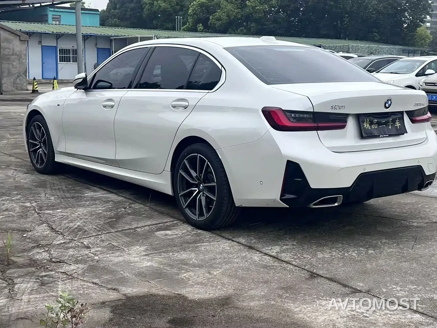 BMW 3 Series 2025 325Li M Sport Package — фото 12