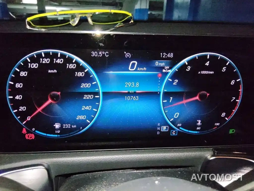 Mercedes-Benz GLB 2023 GLB 220 Dynamic — фото 4