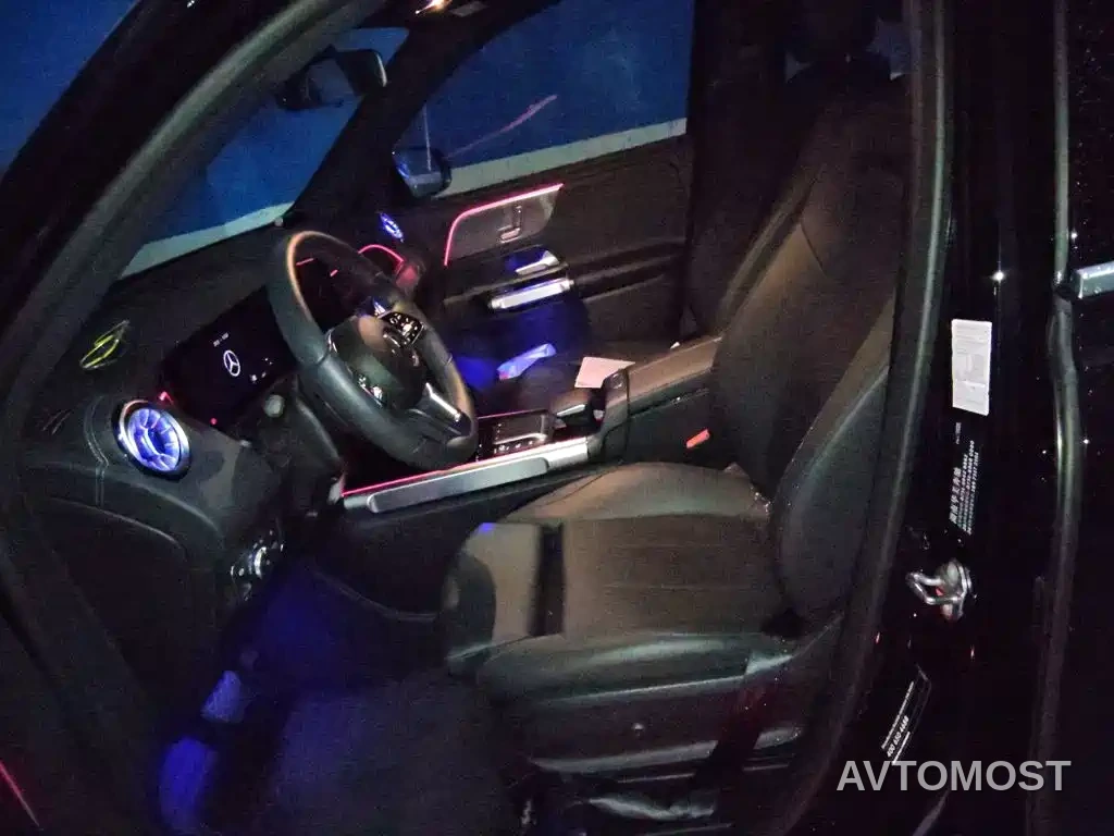 Mercedes-Benz GLB 2023 GLB 220 Dynamic — фото 8