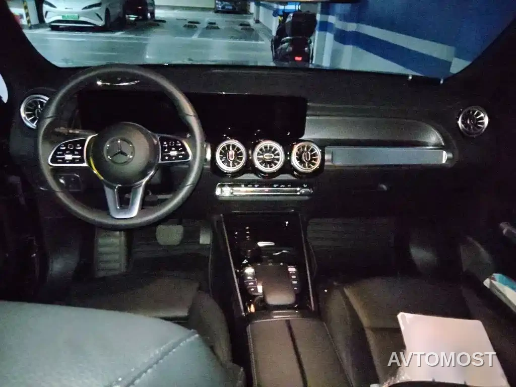 Mercedes-Benz GLB 2023 GLB 220 Dynamic — фото 13