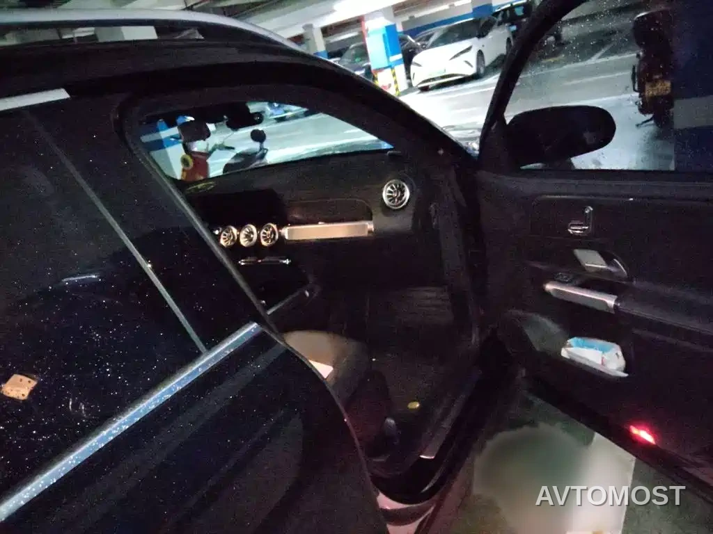 Mercedes-Benz GLB 2023 GLB 220 Dynamic — фото 20