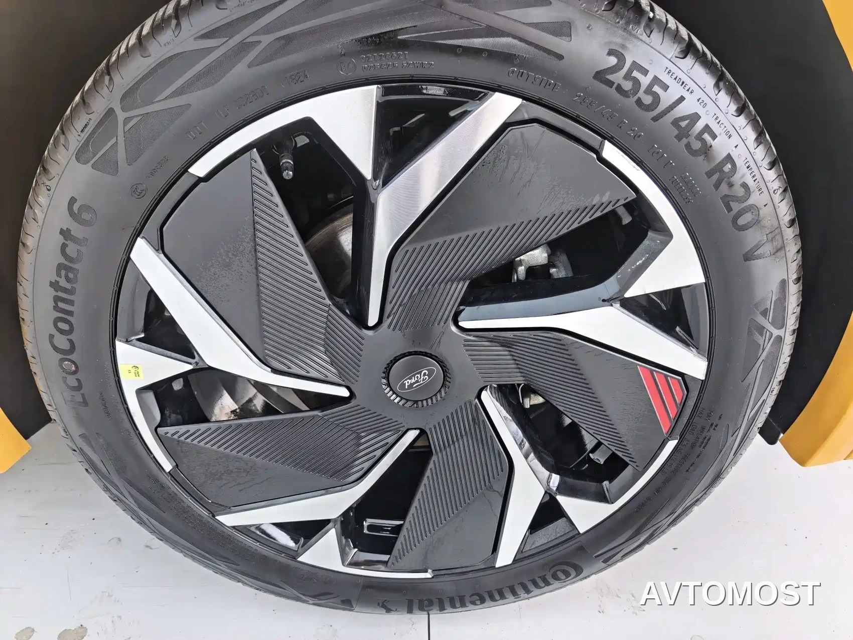 Ford Mondeo 2024 2.0T E-Hybrid Sport ST-Line — фото 17