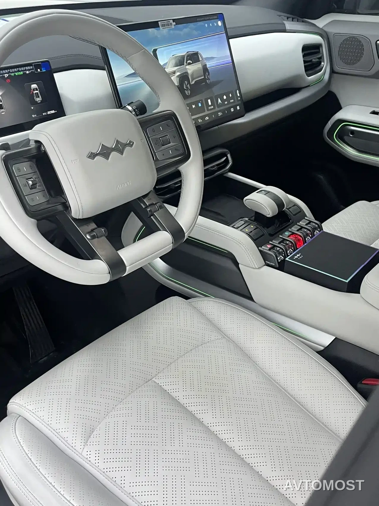 Fang Cheng Bao Titanium 3 2025 Model 501KM AWD Smart Drive Max Edition — фото 6