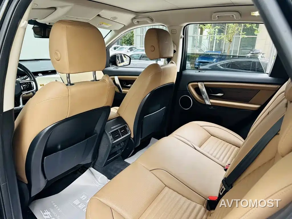 Land Rover Discovery Sport 2024 Performance Technology Edition — фото 9