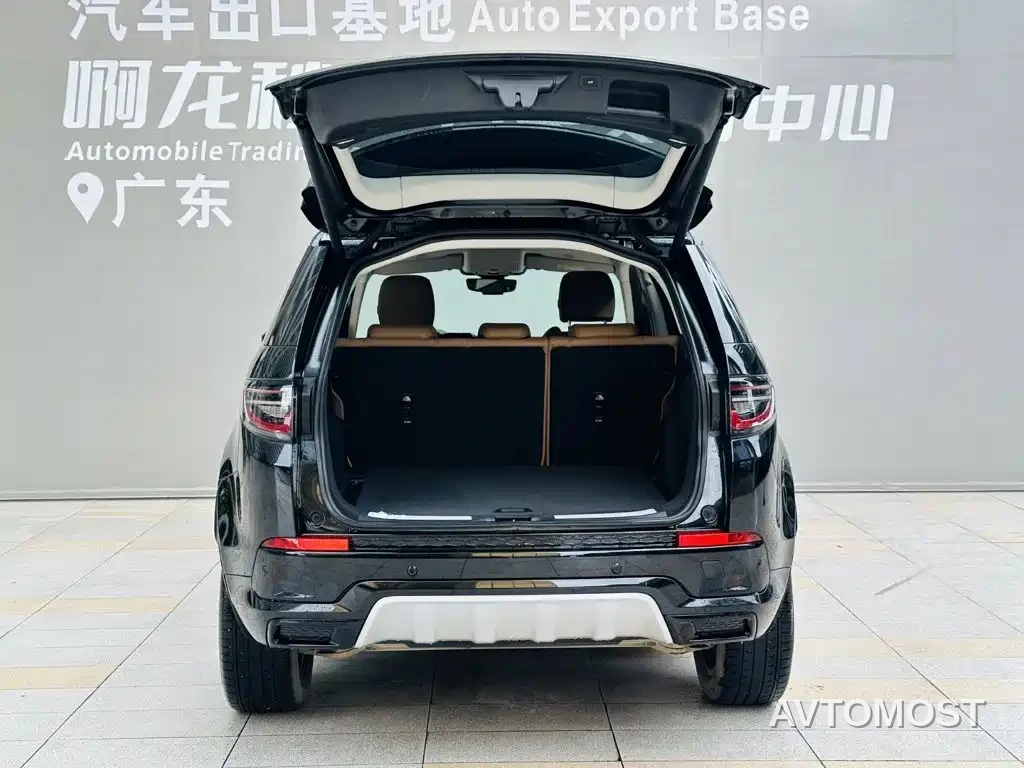 Land Rover Discovery Sport 2024 Performance Technology Edition — фото 15