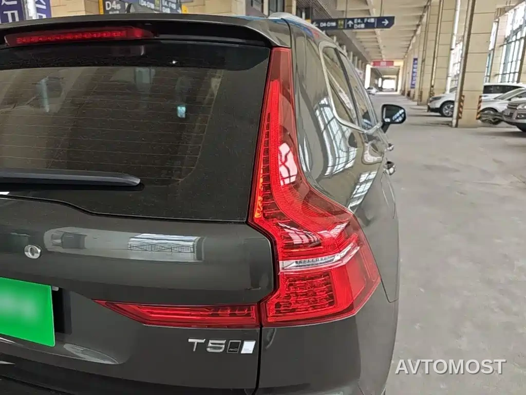 Volvo XC60 2021 T5 AWD Inscription — фото 8