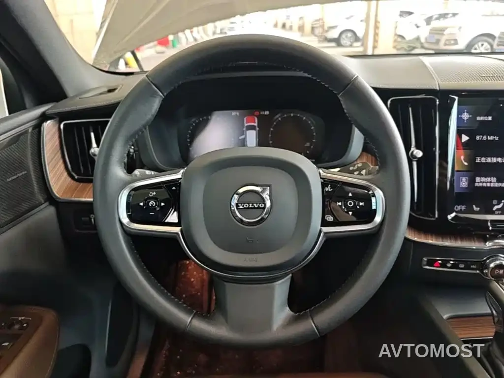 Volvo XC60 2021 T5 AWD Inscription — фото 11