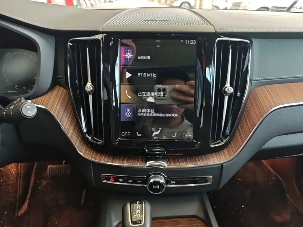 Volvo XC60 2021 T5 AWD Inscription — фото 13