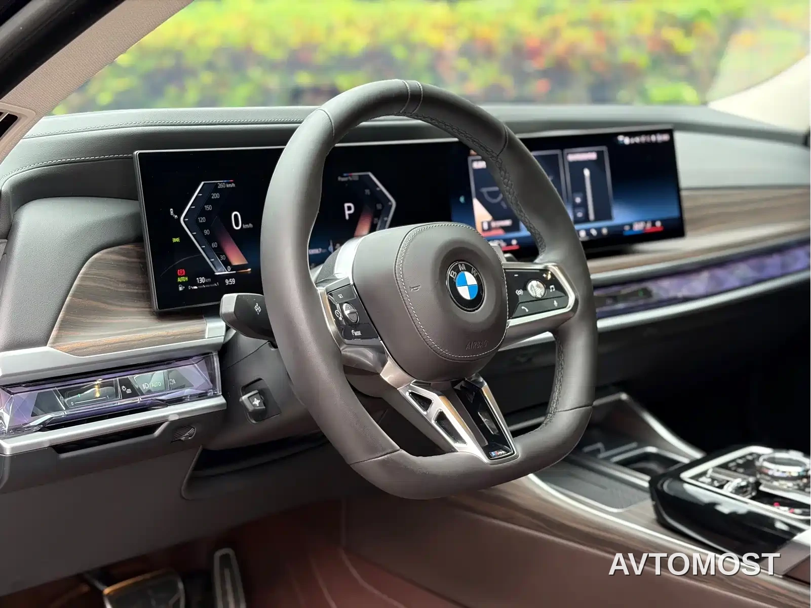 BMW 7 Series 2023 Model 735Li M Sport Package — фото 6