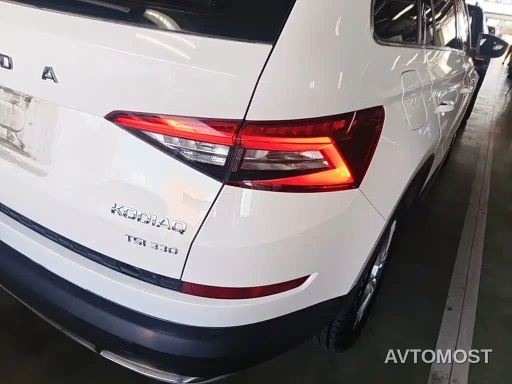 Škoda Kodiaq 2019 Facelift TSI330 5-Seater 2WD Luxury Premium Edition China VI — фото 8