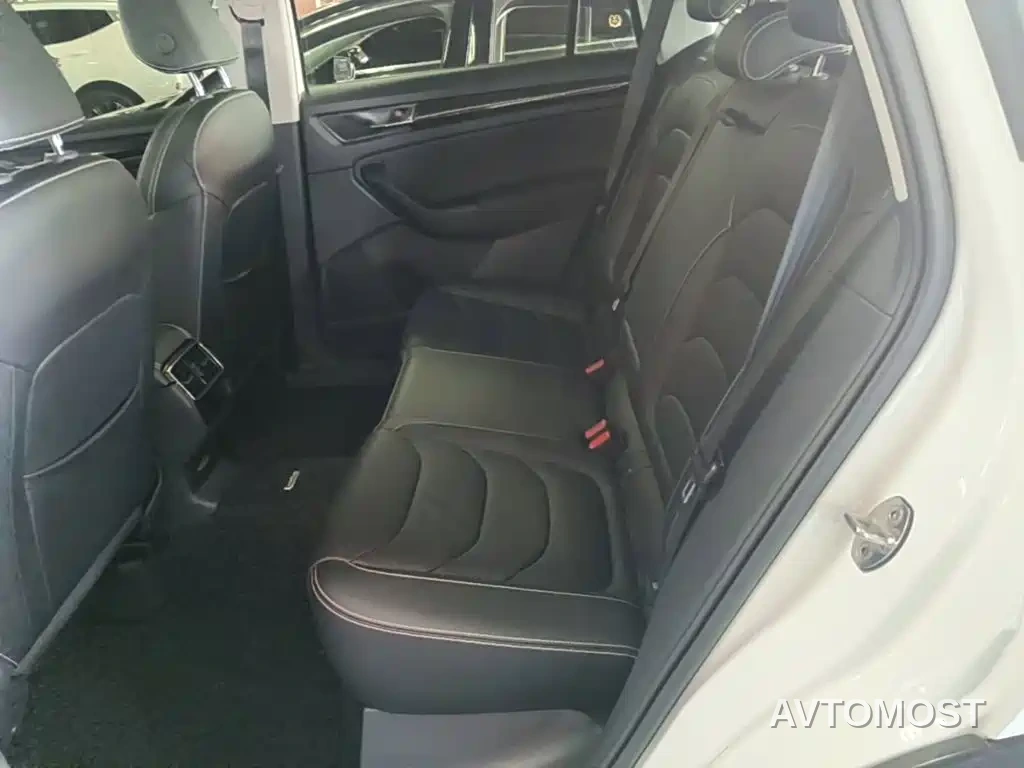Škoda Kodiaq 2019 Facelift TSI330 5-Seater 2WD Luxury Premium Edition China VI — фото 17